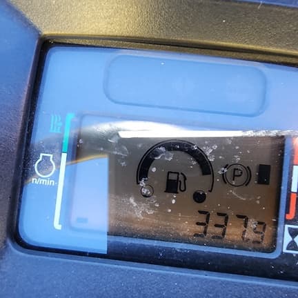 Image of John Deere X380 equipment image 3