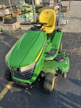 Image of John Deere X380 equipment image 2