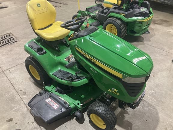 Image of John Deere X390 equipment image 4