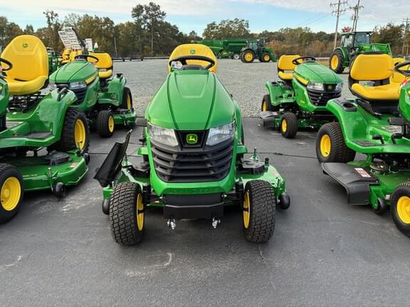 Image of John Deere X390 equipment image 2