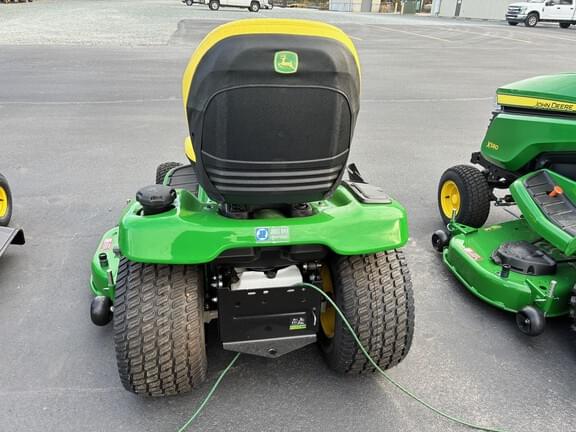 Image of John Deere X390 equipment image 3