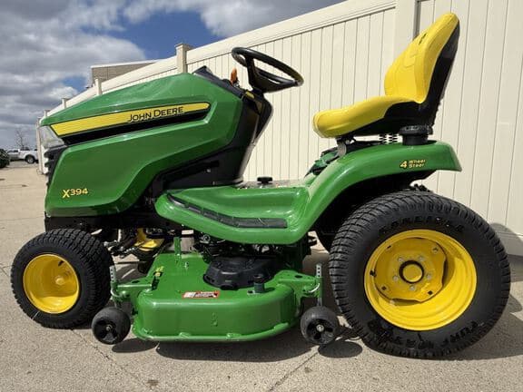Image of John Deere X394 equipment image 3