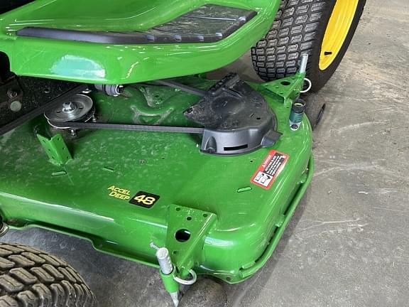 Image of John Deere X394 equipment image 4