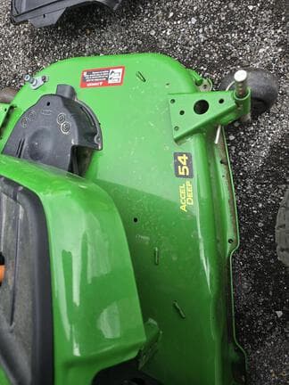 Image of John Deere X570 equipment image 3