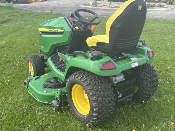 Image of John Deere X580 equipment image 4