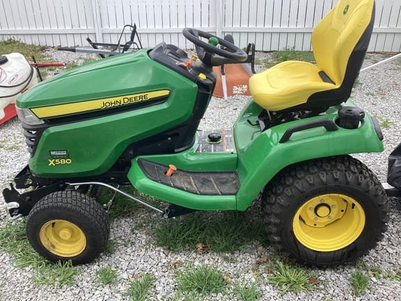 2023 John Deere X580 Equipment Image0