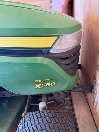 Image of John Deere X580 equipment image 1