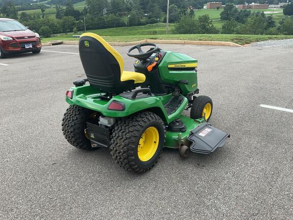 Image of John Deere X590 equipment image 3