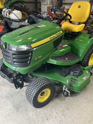 2023 John Deere X730 Equipment Image0