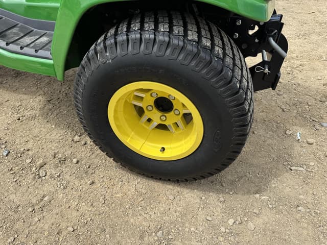 Image of John Deere X730 equipment image 2