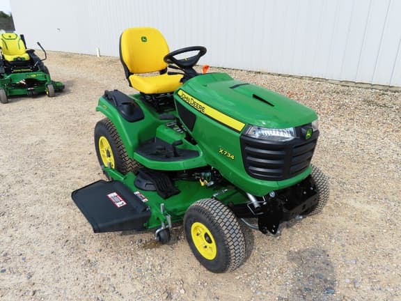 Image of John Deere X734 equipment image 3