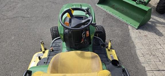 Image of John Deere X738 equipment image 4