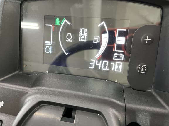 Image of John Deere X738 equipment image 4