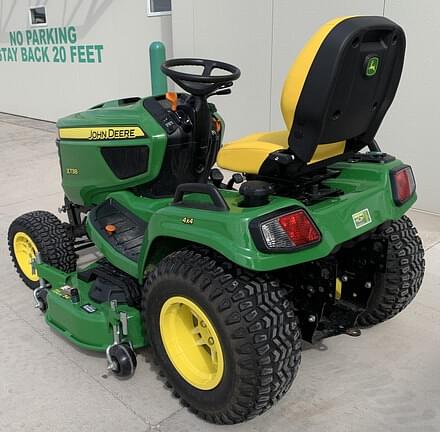 Image of John Deere X738 equipment image 4