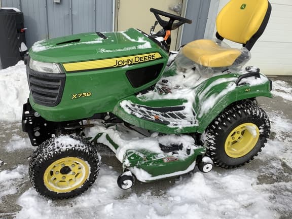 Image of John Deere X738 Primary image
