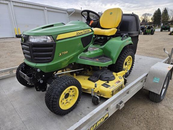 Image of John Deere X739 Primary image
