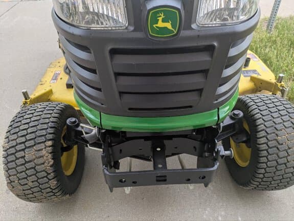 Image of John Deere X750 equipment image 4