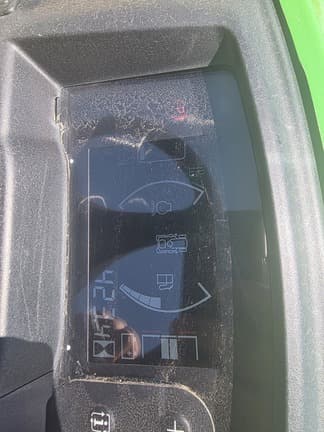 Image of John Deere X750 equipment image 4
