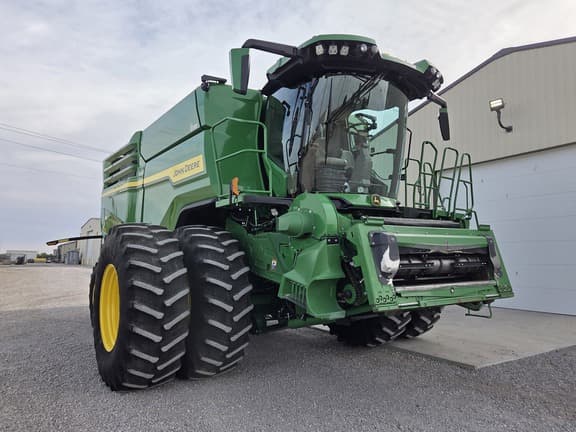 Image of John Deere X9 1000 equipment image 3