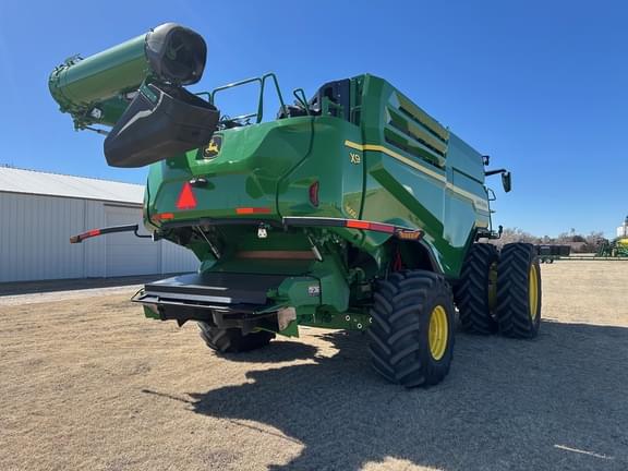 Image of John Deere X9 1000 equipment image 4