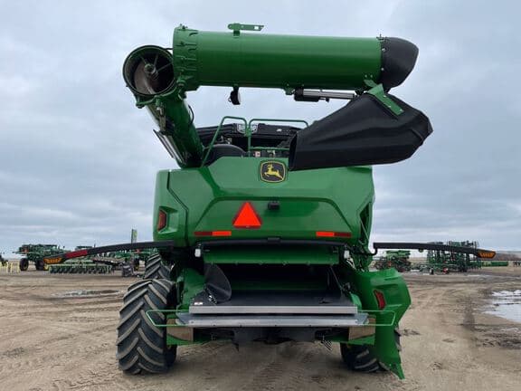 Image of John Deere X9 1000 equipment image 3