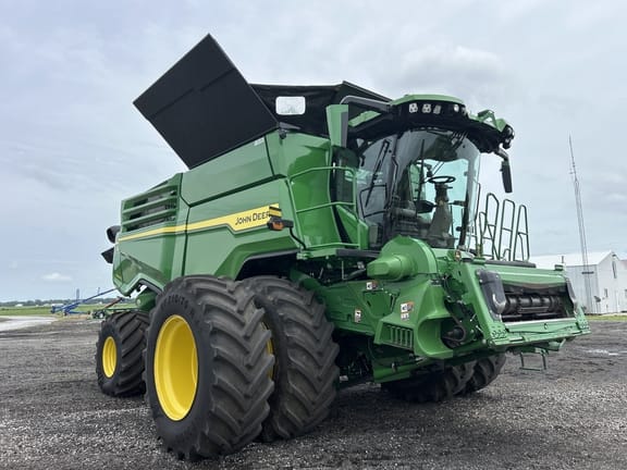 2023 John Deere X9 1000 Equipment Image0