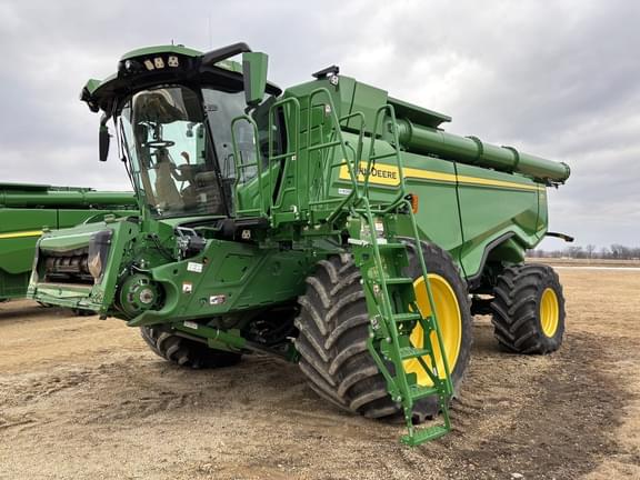 Image of John Deere X9 1000 Primary image