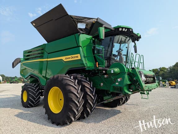 Image of John Deere X9 1100 Primary image