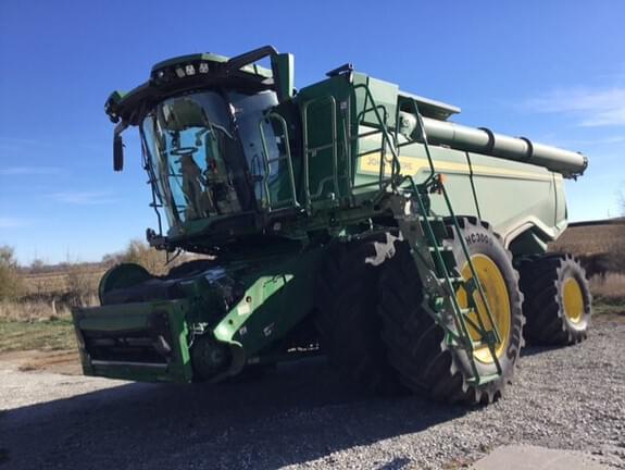 Image of John Deere X9 1100 Primary image