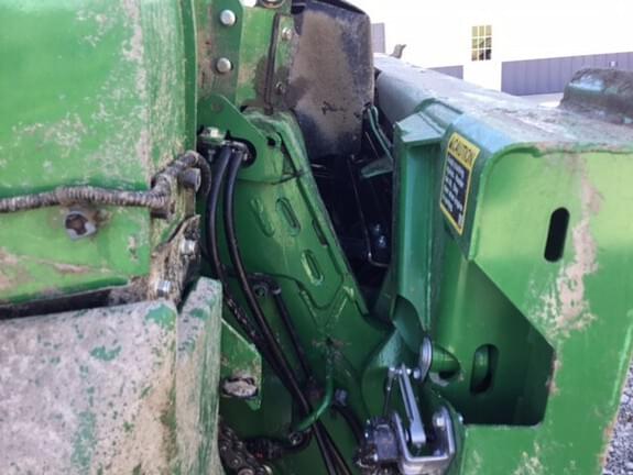 Image of John Deere X9 1100 equipment image 2