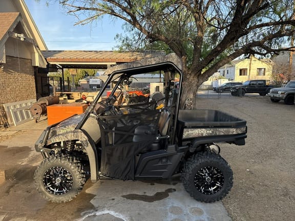 2023 John Deere XUV 590M Equipment Image0