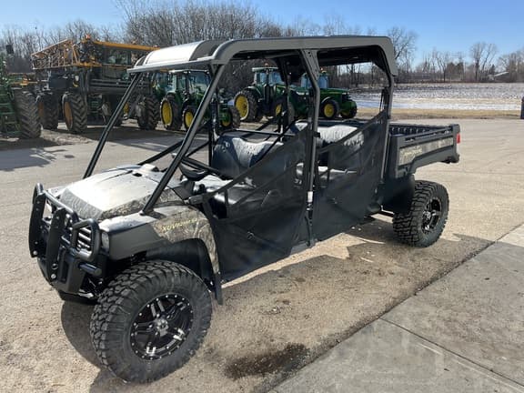 Image of John Deere XUV 825M equipment image 1