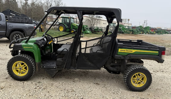 Image of John Deere XUV 825M equipment image 2