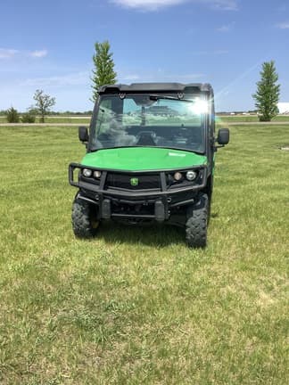 Image of John Deere XUV 835M equipment image 3