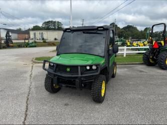 Image of John Deere XUV 835M equipment image 1