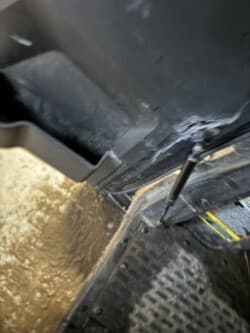 Image of John Deere XUV 835M equipment image 2