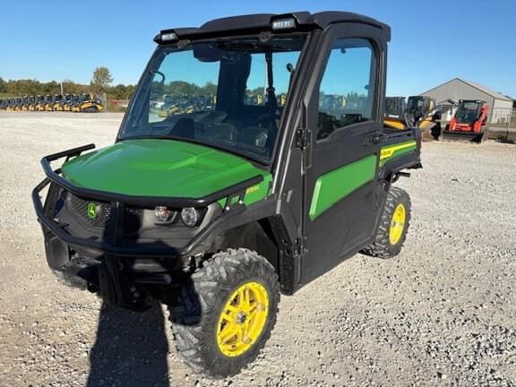 Image of John Deere XUV 835M Primary image