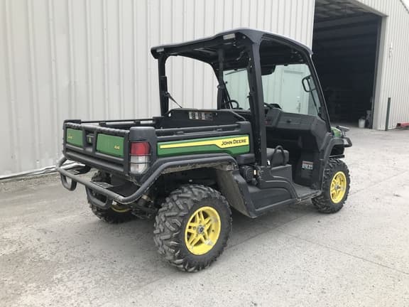Image of John Deere XUV 835M equipment image 2