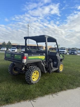 Image of John Deere XUV 835M equipment image 3