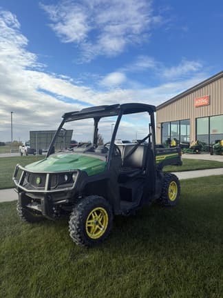 Image of John Deere XUV 835M equipment image 2