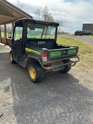 Image of John Deere XUV 835M equipment image 3