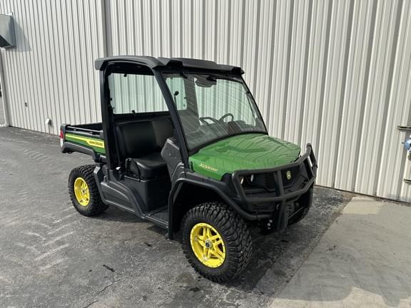 Image of John Deere XUV 835M Primary image