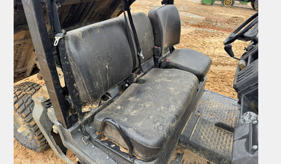 Image of John Deere XUV 835M equipment image 4