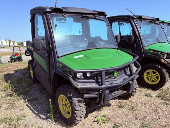 Image of John Deere XUV 835M equipment image 1