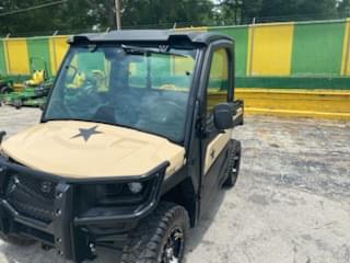 Image of John Deere XUV 835M equipment image 2
