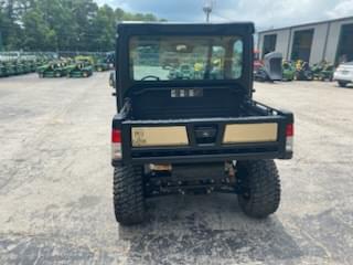 Image of John Deere XUV 835M Primary image