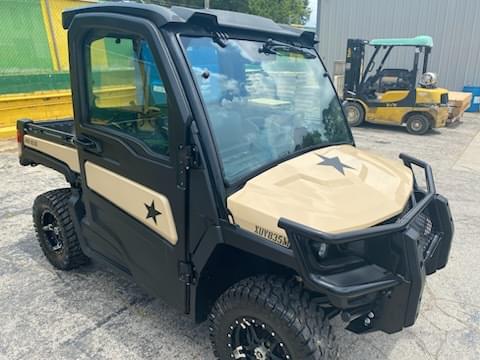 Image of John Deere XUV 835M equipment image 3