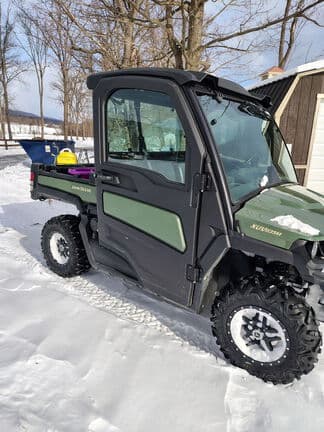 Image of John Deere XUV 835M Primary image