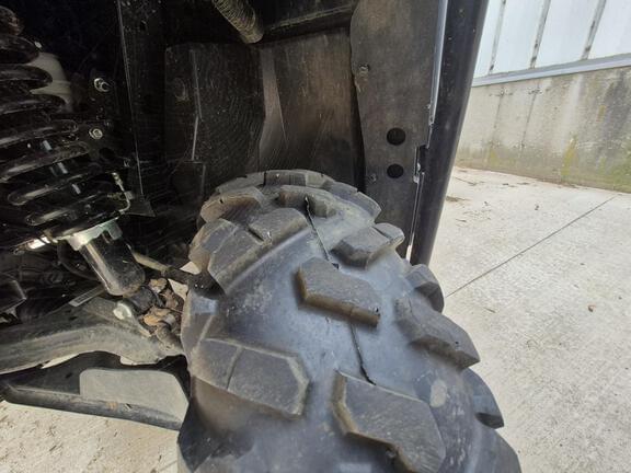 Image of John Deere XUV 835M equipment image 3