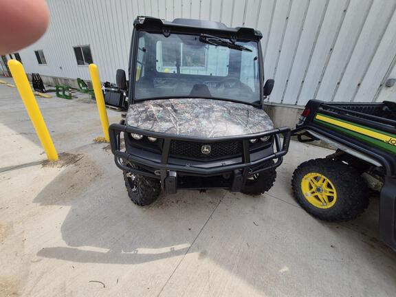 Image of John Deere XUV 835M equipment image 2